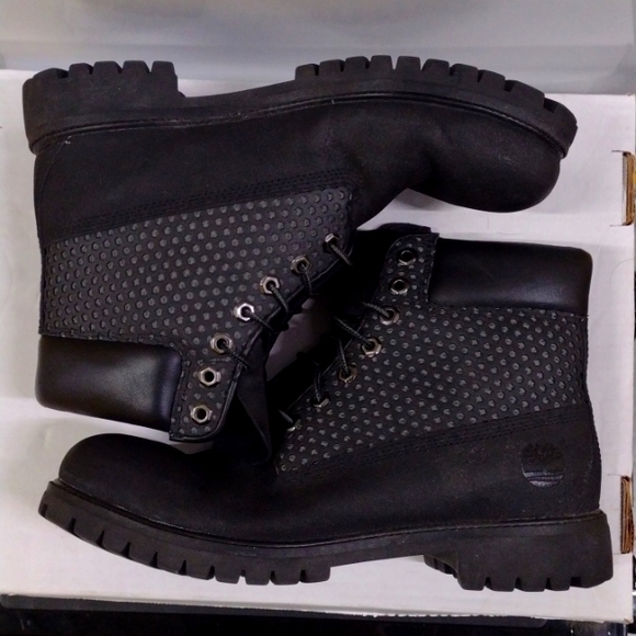 Scuff Proof Premium Timbs - Picture 2 of 7